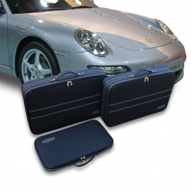 Porsche 996 tailor-made luggage in black leather and leatherette (front luggage compartment)