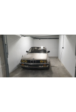 Photo from customer for Housse protection sur-mesure BMW Série 3 E30 - Coverlux+© protection en intérieur, garage